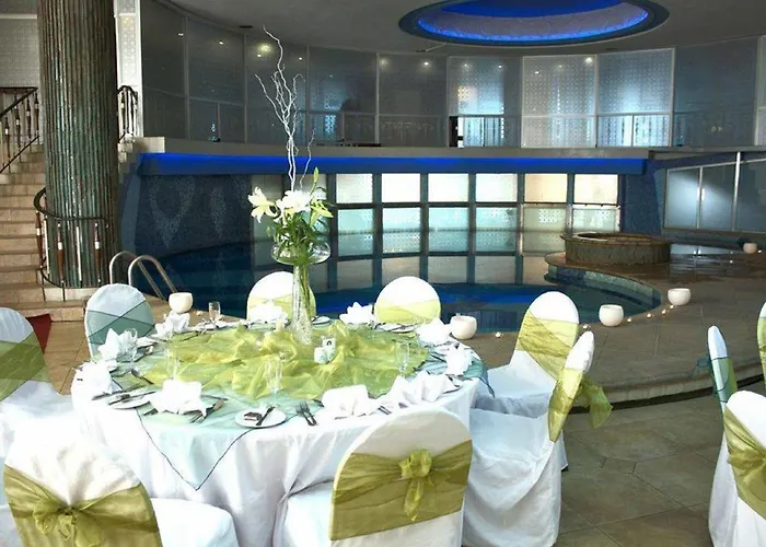 Blue Waters Hotel